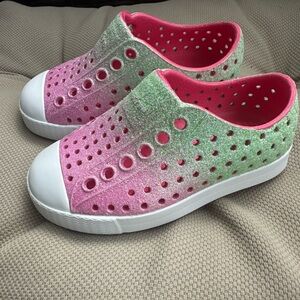 NWOT Native Jefferson Bling Glitter Slip On Sneaker